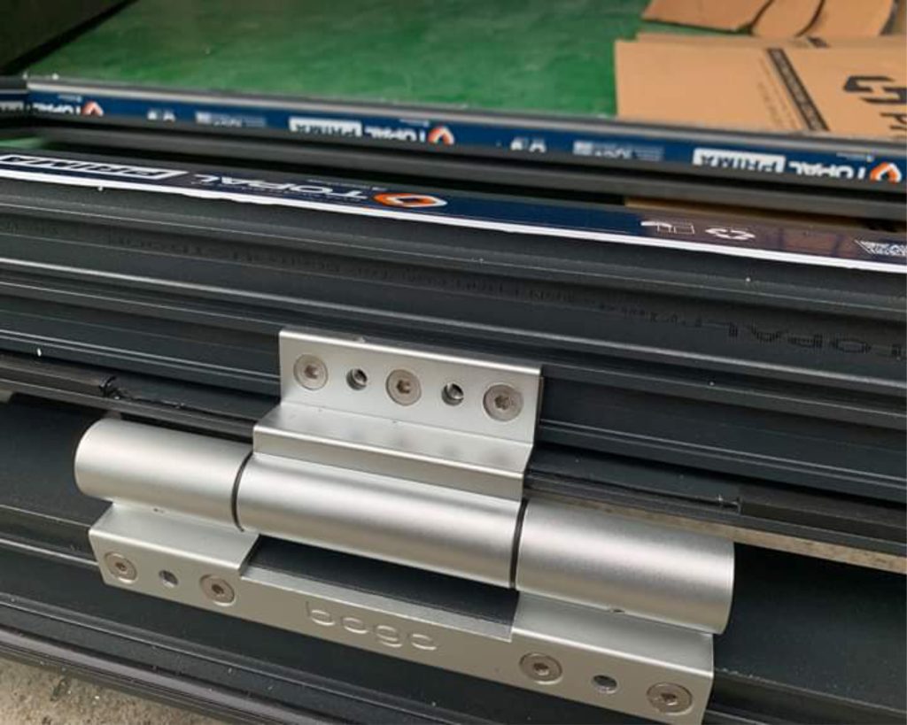 phụ kiện cửa nhôm