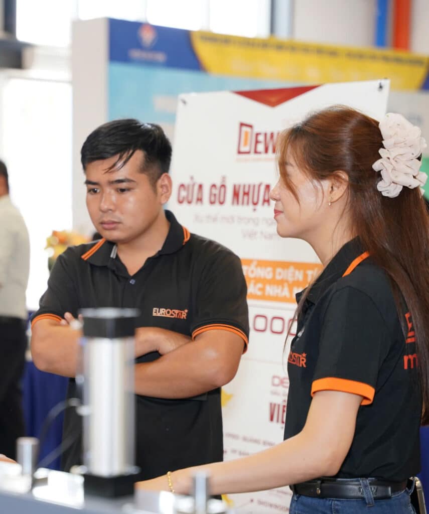 nhân viên kỹ thuật