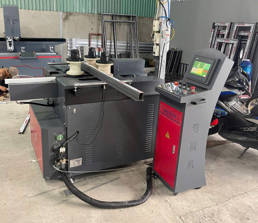 Tối ưu lợi nhuận với Máy Uốn Vòm và Máy Làm Cánh Kính